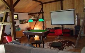 Loft Avec Billard!